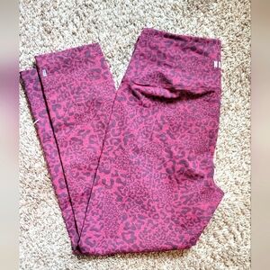 NoBull Leopard print leggings